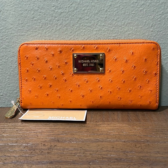NWT Michael Kors Tangerine Orange Hamilton Ostrich Leather Accordion Wallet - Picture 2 of 15